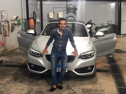 مركز صيانة السيارات